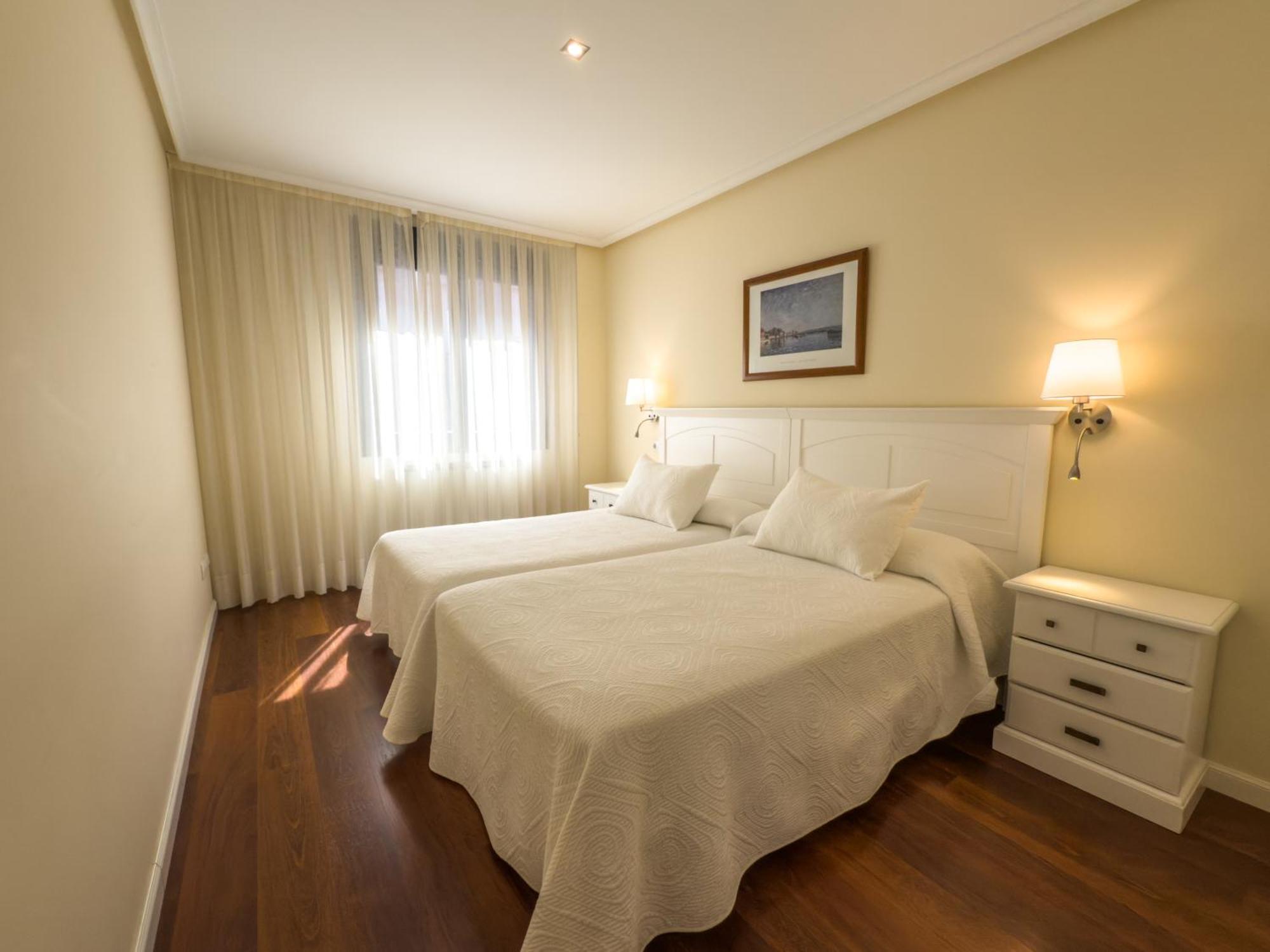 Apartamentos Verdemar Llanes Exterior foto